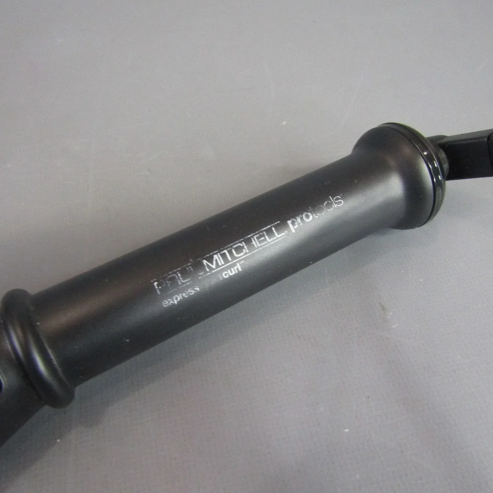 Paul Mitchell Gold and Black Curling Iron - Picture 2 of 6